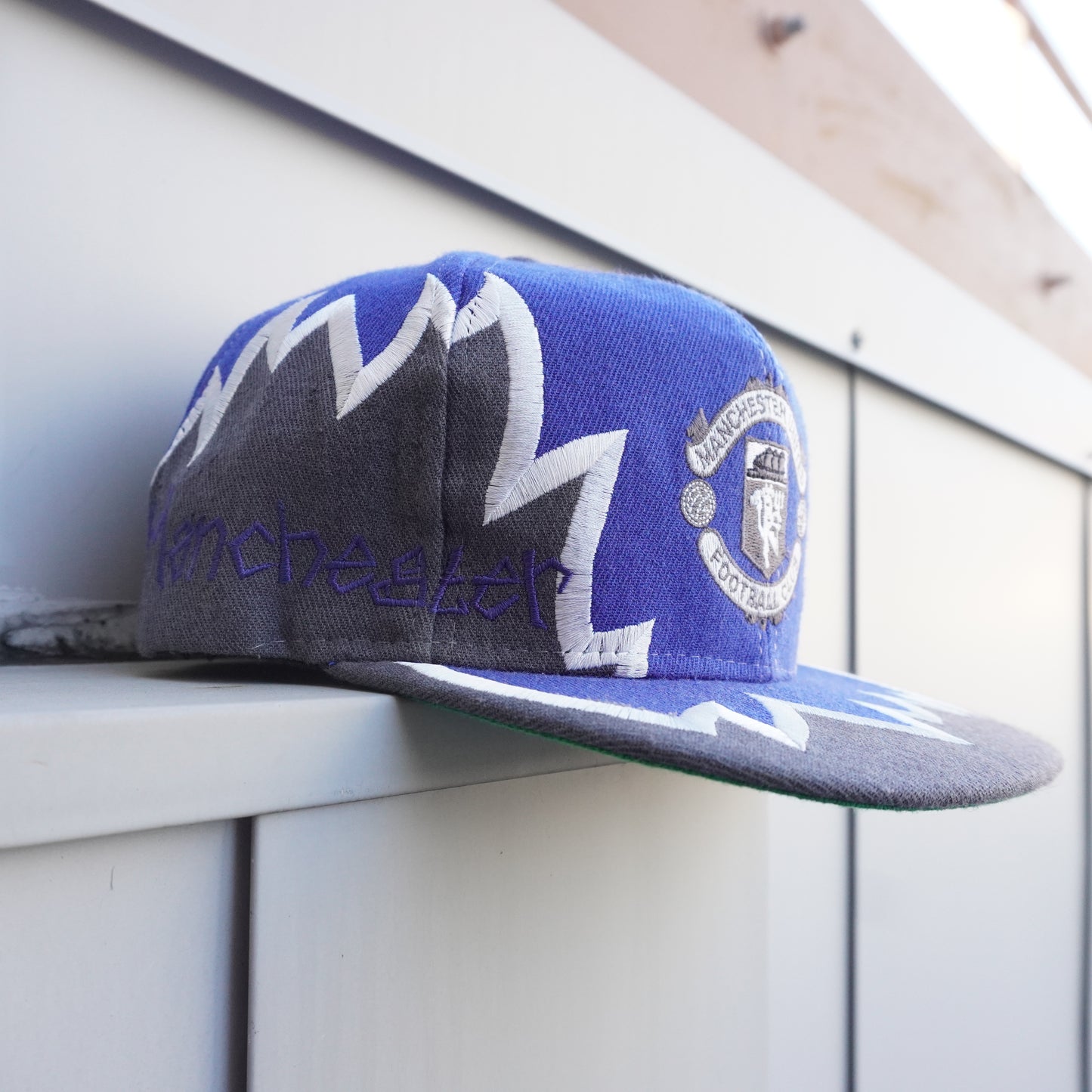 90s Umbro Manchester United Flame Design Snapback Blue