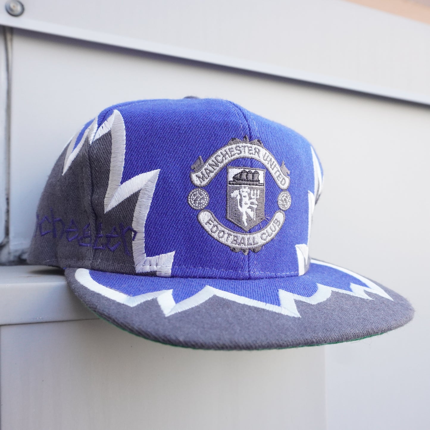 90s Umbro Manchester United Flame Design Snapback Blue