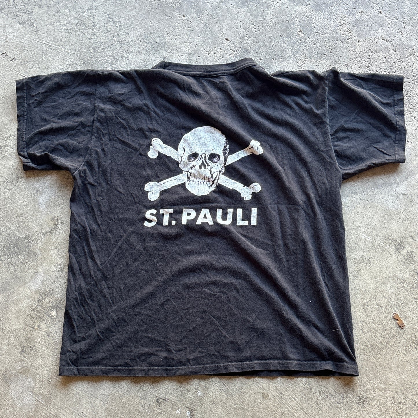 2000s FC St Pauli Skull Flag L