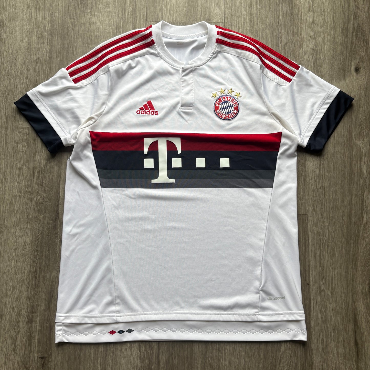 2015 FC Bayern Munich Away Kit L