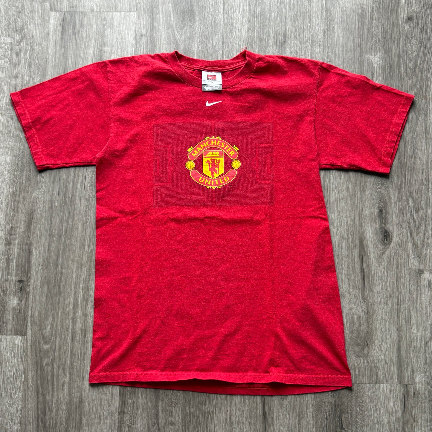 2000s Manchester United Red Nike Center Swoosh S