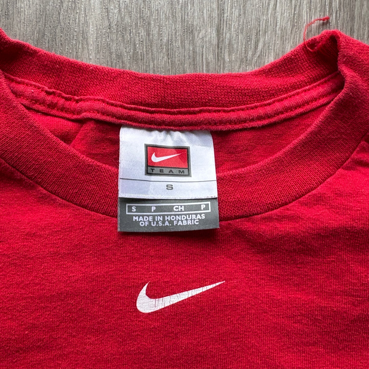 2000s Manchester United Red Nike Center Swoosh S