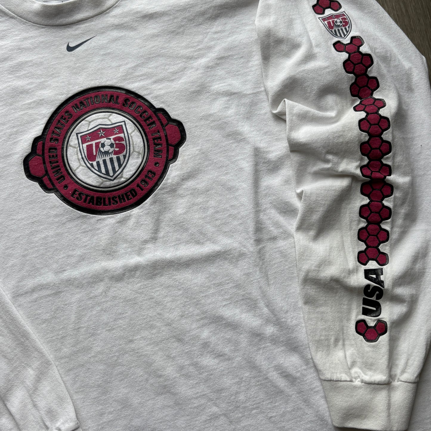 2000s Nike USA Soccer Center Swoosh Long Sleeve L