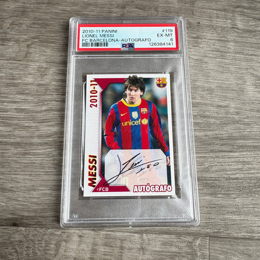 2010-11 Panini FC Barcelona Lionel Messi Autografo PSA 6