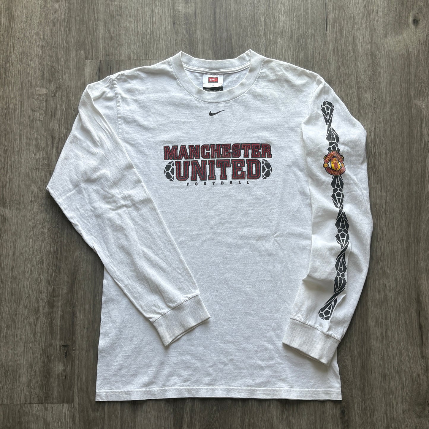 2000s Manchester United Nike Center Swoosh S